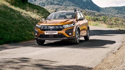 Oferta për Sandero Stepway Essential 1.0 ECO-G 100 nga 17,200 €